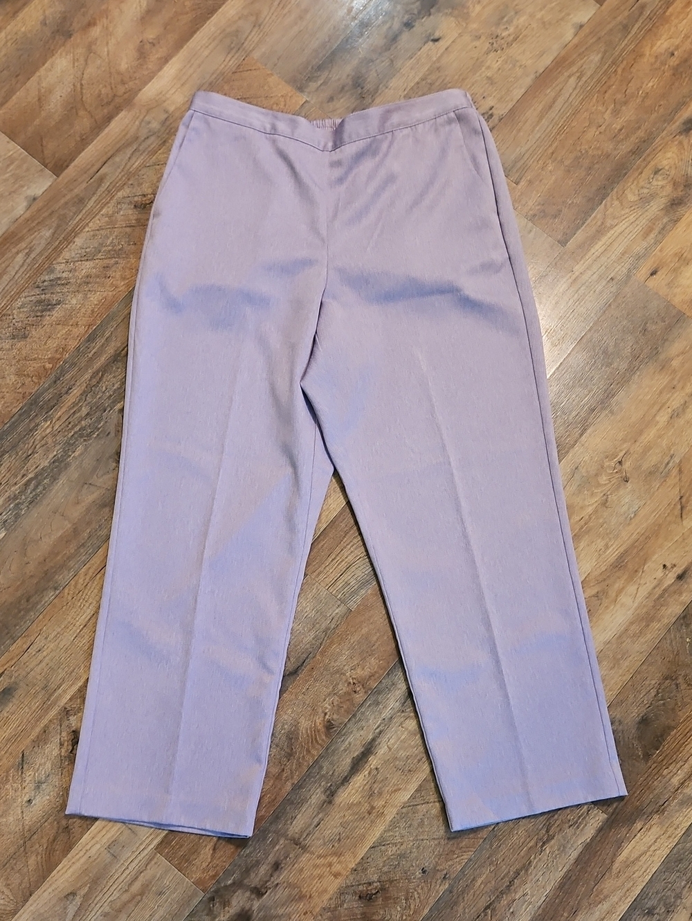 👖Alfred Dunner Lavender Cropped Straight-Leg Pants